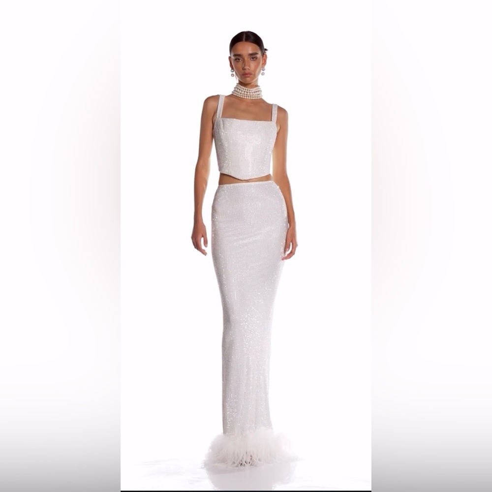 Bronx and Banco Maraya Blanc Skirt Set